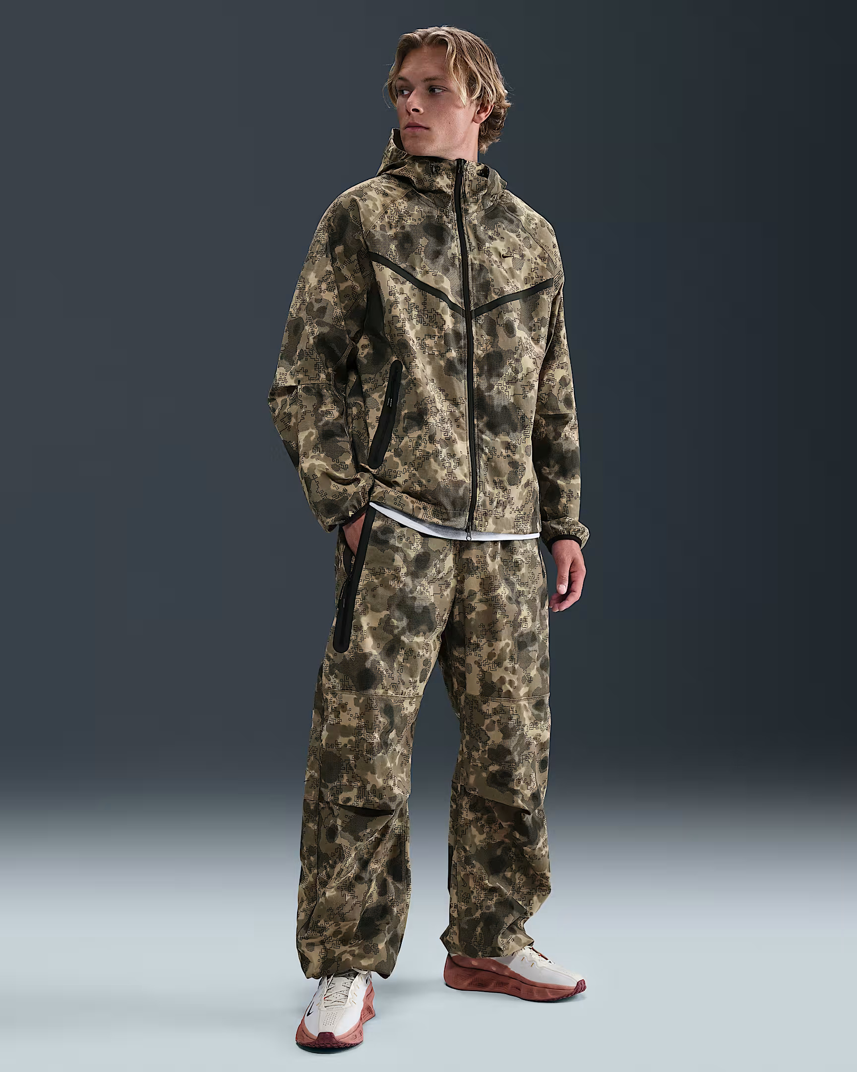 Nike Tech Woven Pants